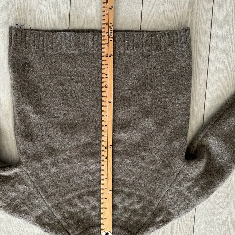 Cozy Gray Women's Sweater royal Robbins size Small 100% wool Sku001 - Picture 10 of 11